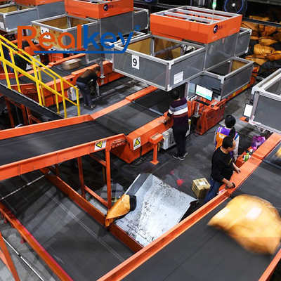 Hệ thống vận chuyển kiểm soát thông minh Logistics Material Handling Package Conveyor Belt