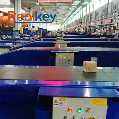 Smooth Conveyance Telescoping Belt Conveyor For Warehouse / Logistics Centers
